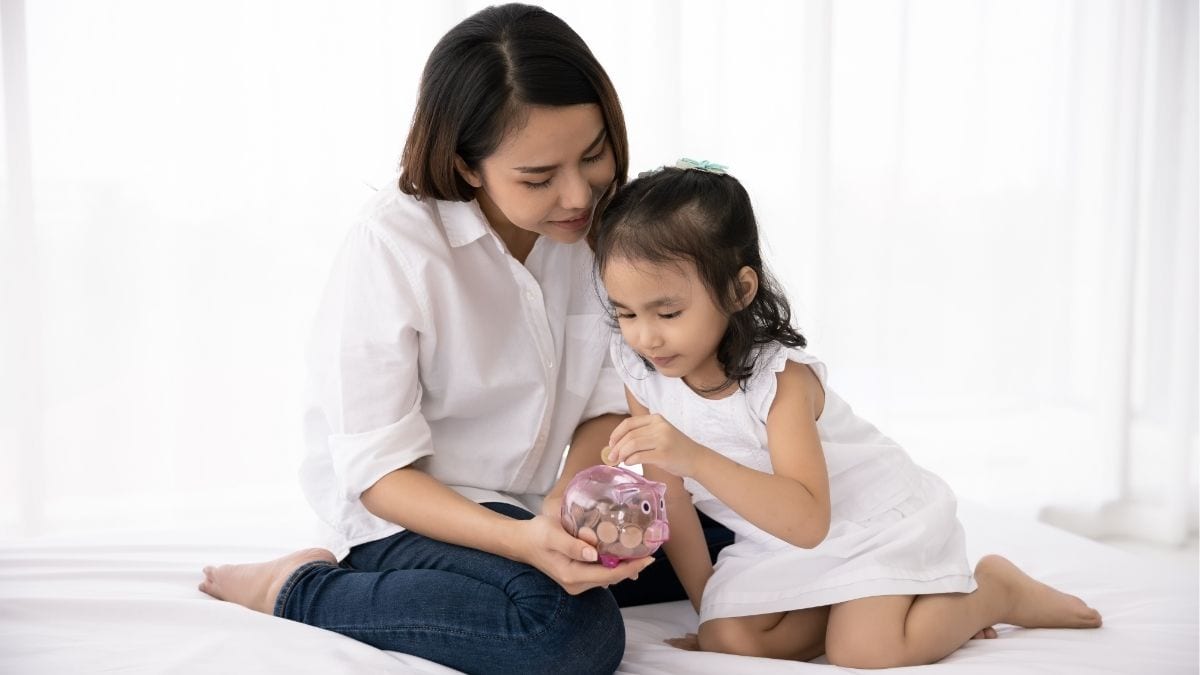 Help Your Child Understand Money and Saving with These Practical Tips